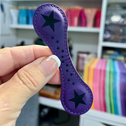 Teardrop Shape Leather Engraved Magnetic Bookmark