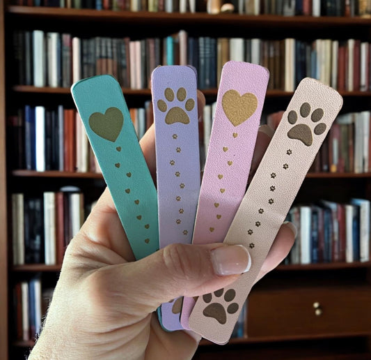 Engraved magnetic Shimmer Leatherette Bookmarks